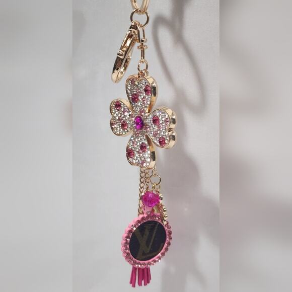 Louis Vuitton Canvas Gold Pink Keychain Rhinestones Flower Charms - Picture 4 of 7